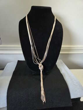 Knot Necklace